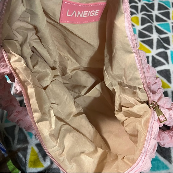Bubble Crossbody Laneige bag (2 available) - Picture 2 of 5